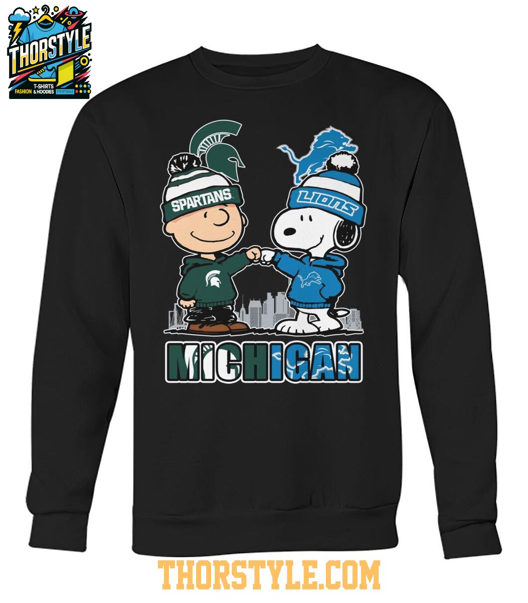 Michigan State Spartans Detroit Lions Snoopy Winter Coming 2025 T-Shirt Michigan State Spartans Detroit Lions Snoopy Winter Coming 2025 T-Shirt