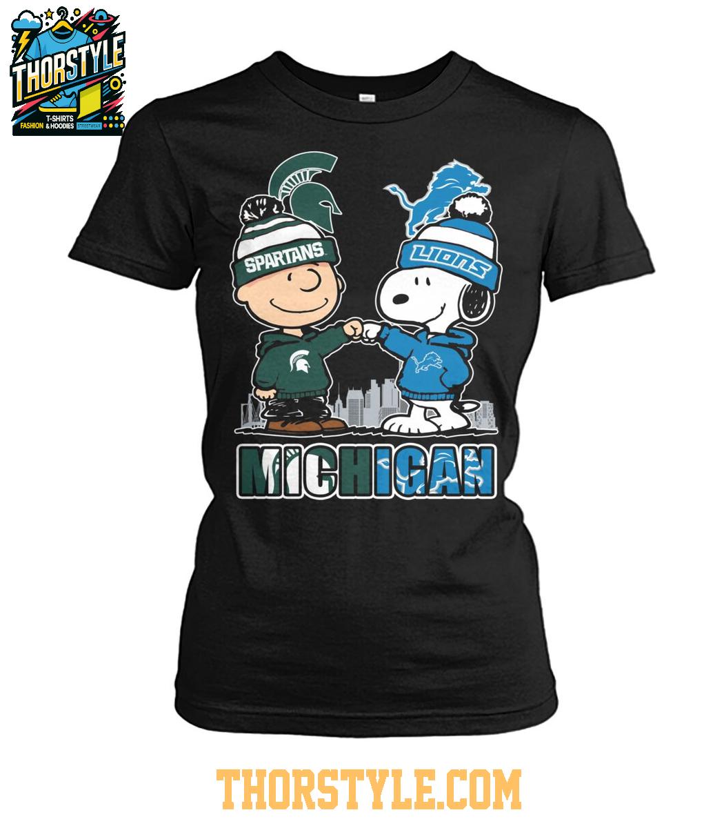 Michigan State Spartans Detroit Lions Snoopy Winter Coming 2025 T-Shirt Michigan State Spartans Detroit Lions Snoopy Winter Coming 2025 T-Shirt
