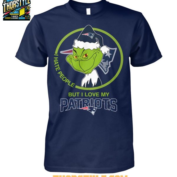 New England Patriots Grinch Hates People But Loves Football Xmas 2025 T-Shirt