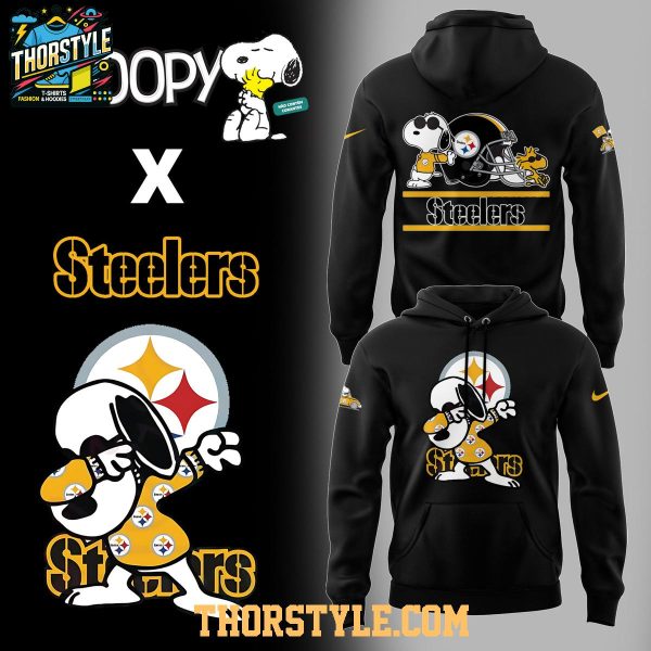 Pittsburgh Steelers Snoopy Merry Peanuts Christmas 2025 Hoodie T-Shirt
