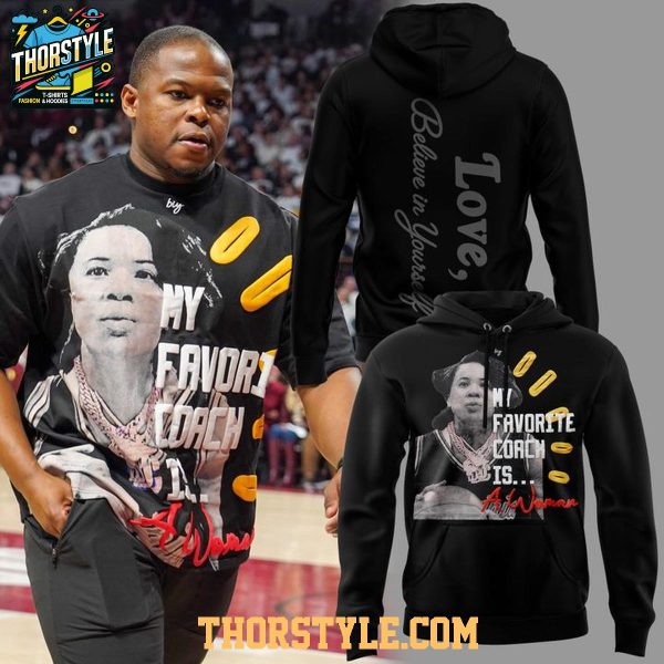 South Carolina Gamecocks My Favorite Coach Is A Woman 2026 Hoodie T-Shirt